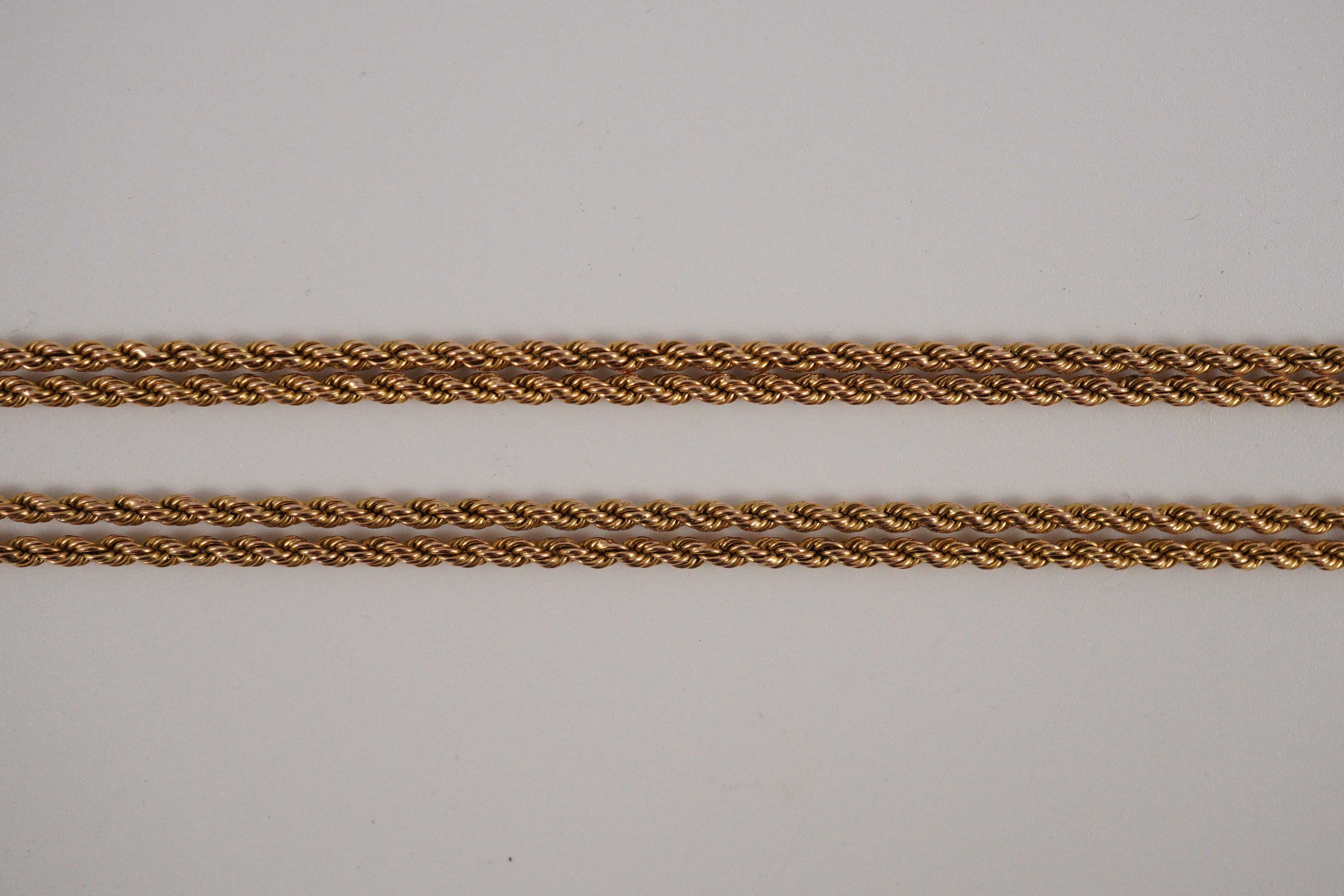 An early 20th century 15ct gold rope twist guard chain